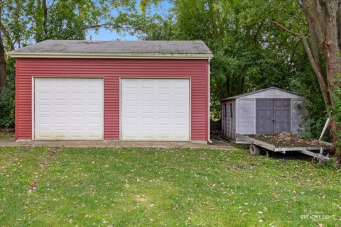 A home in West Chicago