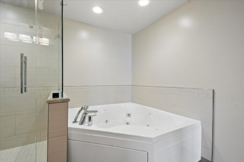 Tiny photo for 5555 N CUMBERLAND Avenue #710, Chicago, IL 60656 (MLS # 12706493)