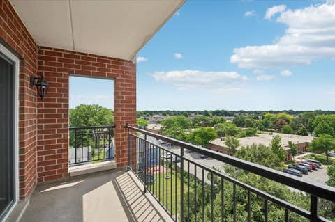 Tiny photo for 5555 N CUMBERLAND Avenue #710, Chicago, IL 60656 (MLS # 12706493)