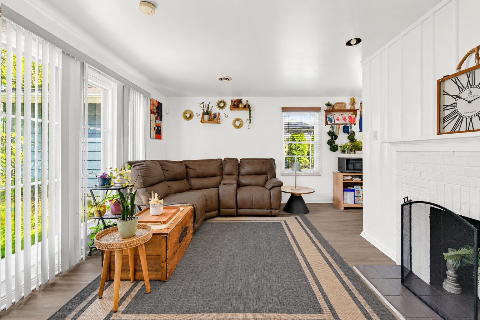345 Indianwood Boulevard