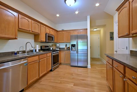 Tiny photo for 967 Oak Ridge Boulevard, Elgin, IL 60120 (MLS # 12629262)