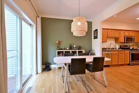 Tiny photo for 967 Oak Ridge Boulevard, Elgin, IL 60120 (MLS # 12629262)