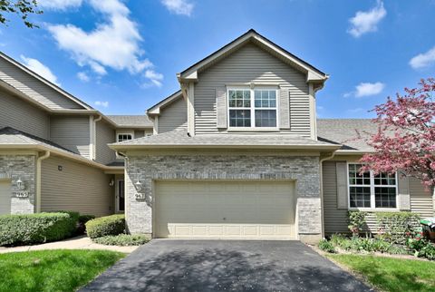 Tiny photo for 967 Oak Ridge Boulevard, Elgin, IL 60120 (MLS # 12629262)