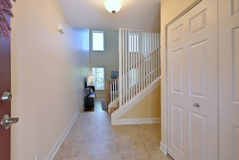Tiny photo for 967 Oak Ridge Boulevard, Elgin, IL 60120 (MLS # 12629262)
