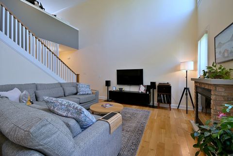 Tiny photo for 967 Oak Ridge Boulevard, Elgin, IL 60120 (MLS # 12629262)