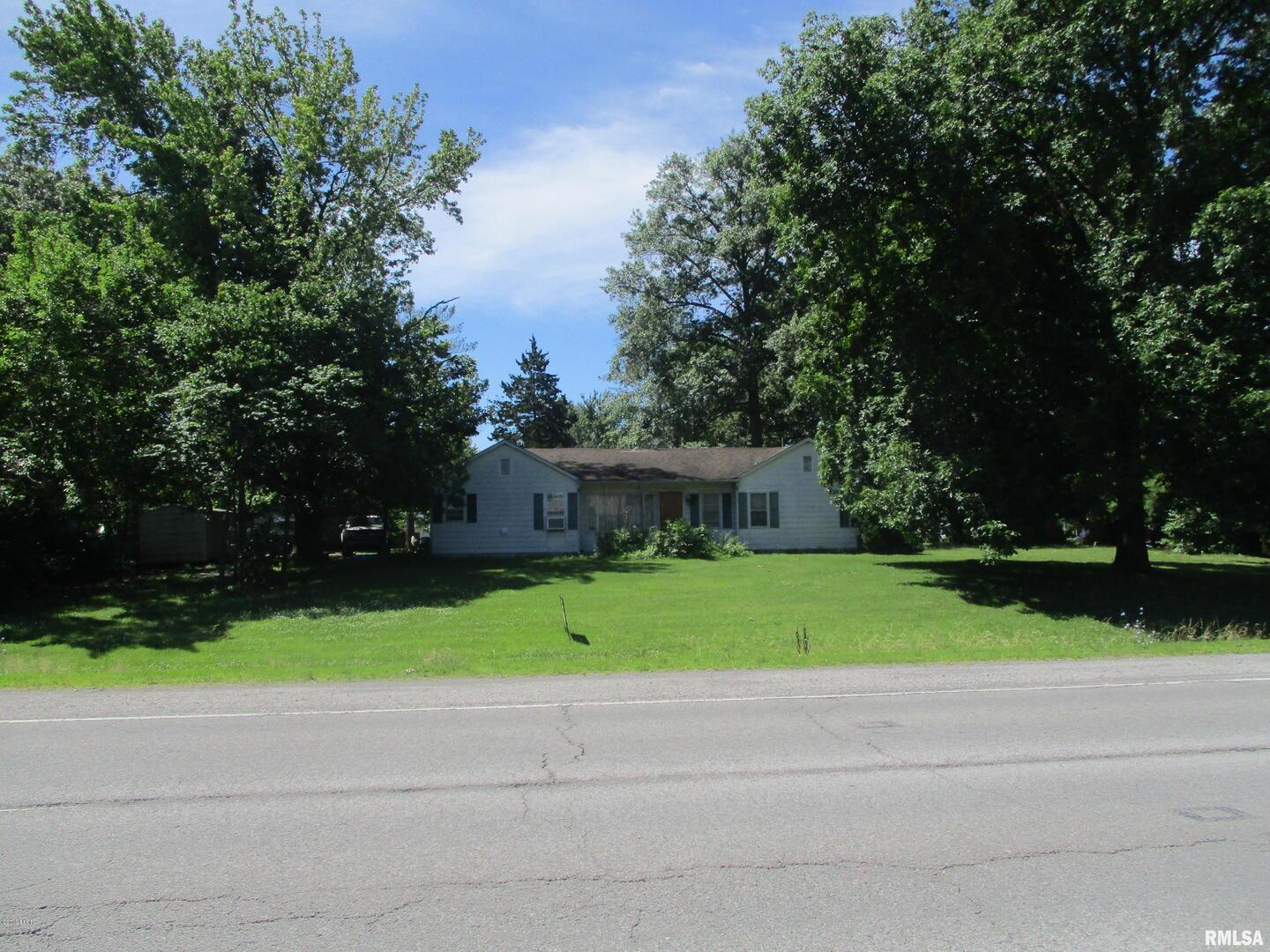 1012 W MAIN Street