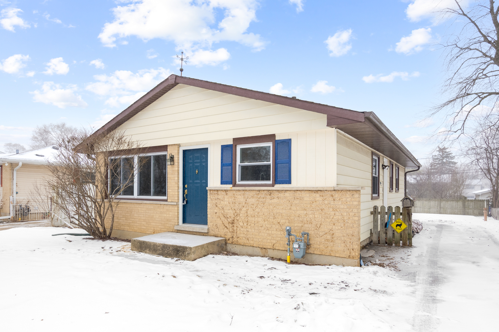 219 N Ridgemoor Avenue