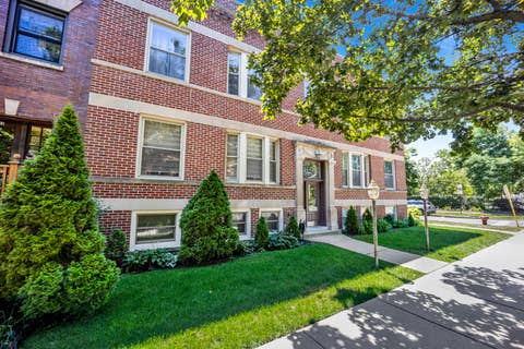 Tiny photo for 1457 W Thome Avenue #2, Chicago, IL 60660 (MLS # 12704268)