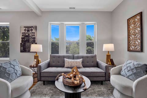 Tiny photo for 1457 W Thome Avenue #2, Chicago, IL 60660 (MLS # 12704268)