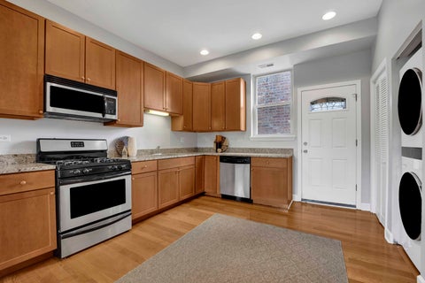 Tiny photo for 1457 W Thome Avenue #2, Chicago, IL 60660 (MLS # 12704268)