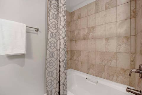 Tiny photo for 1457 W Thome Avenue #2, Chicago, IL 60660 (MLS # 12704268)