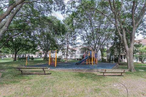 Tiny photo for 1335 Cranbrook Court, Schaumburg, IL 60193 (MLS # 12741967)