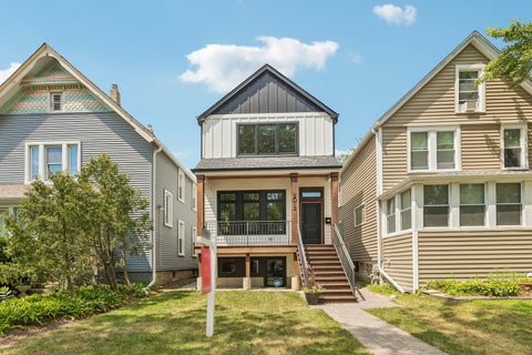 Photo of 2012 Maple Avenue, Evanston, IL 60201 (MLS # 12710707)