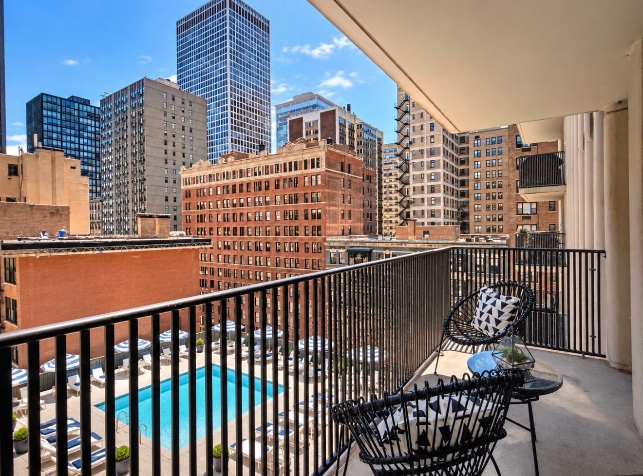 200 E Delaware Place 8C-9C
