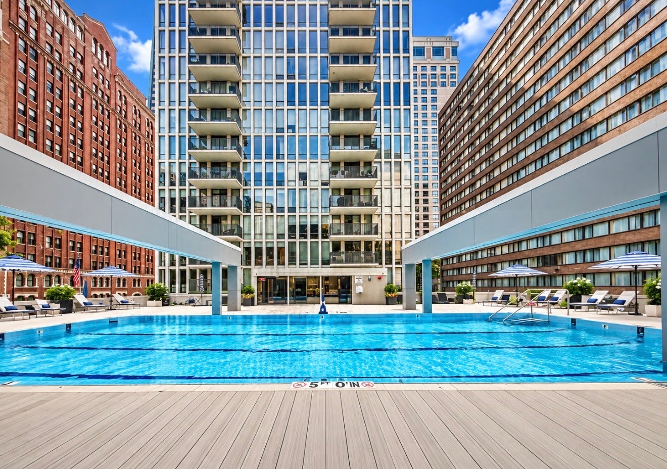200 E Delaware Place 8C-9C