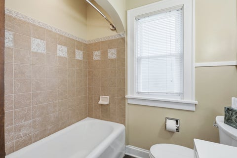 Tiny photo for 660 E Colorado Street, Davenport, IA 52803 (MLS # 12767253)