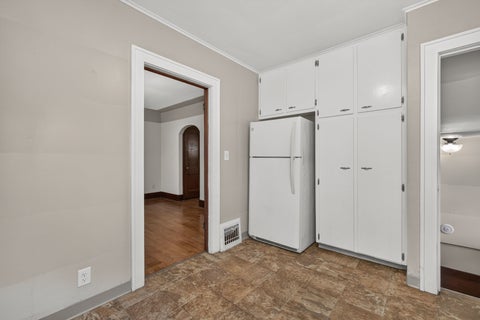 Tiny photo for 660 E Colorado Street, Davenport, IA 52803 (MLS # 12767253)