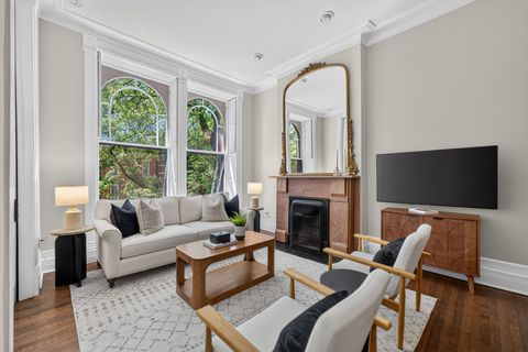 Tiny photo for 820 W Webster Avenue #2W, Chicago, IL 60614 (MLS # 12672735)