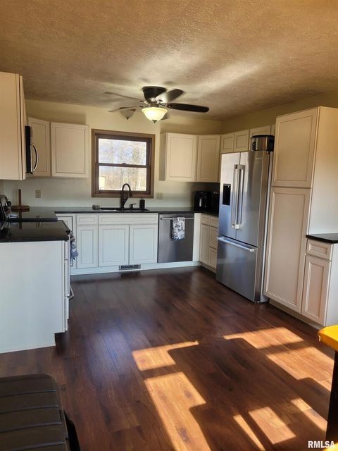 Tiny photo for 11968 E Goshen Meadows Road, Mt Vernon, IL 62864 (MLS # EB458636)