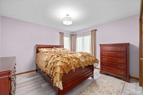 Tiny photo for 440 Cranesbill Drive, West Chicago, IL 60185 (MLS # 12461148)