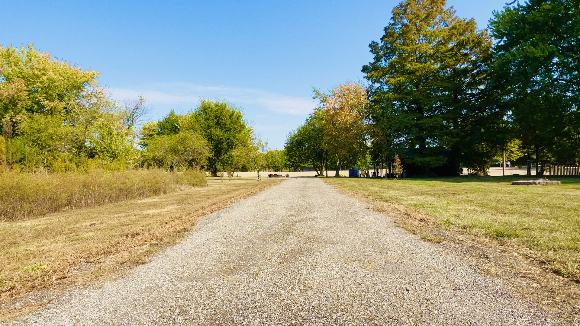 8533 N 1900 East Road