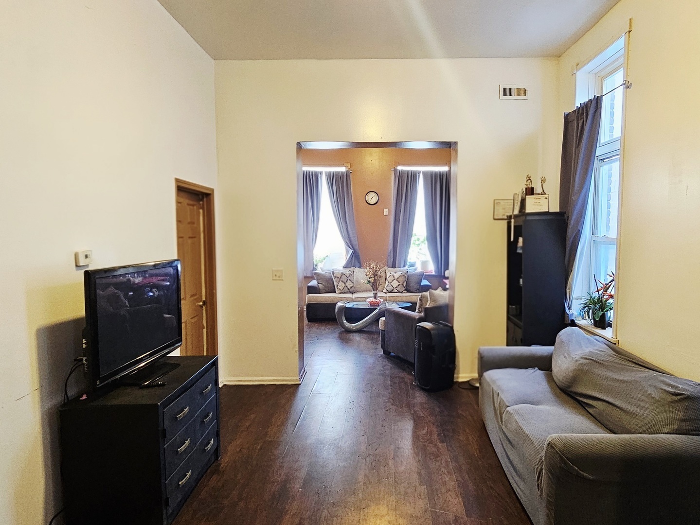 1350 S FAIRFIELD Avenue