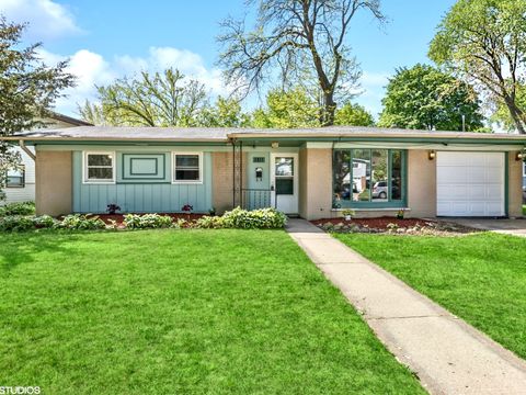 1011 Beverly Drive Wheeling IL 60090