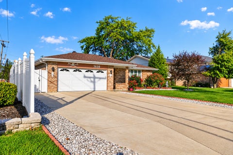 Tiny photo for 7438 Beloit Avenue, Bridgeview, IL 60455 (MLS # 12780105)