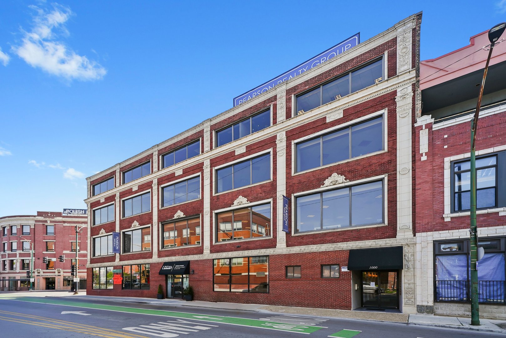 1000 N Milwaukee Avenue 100