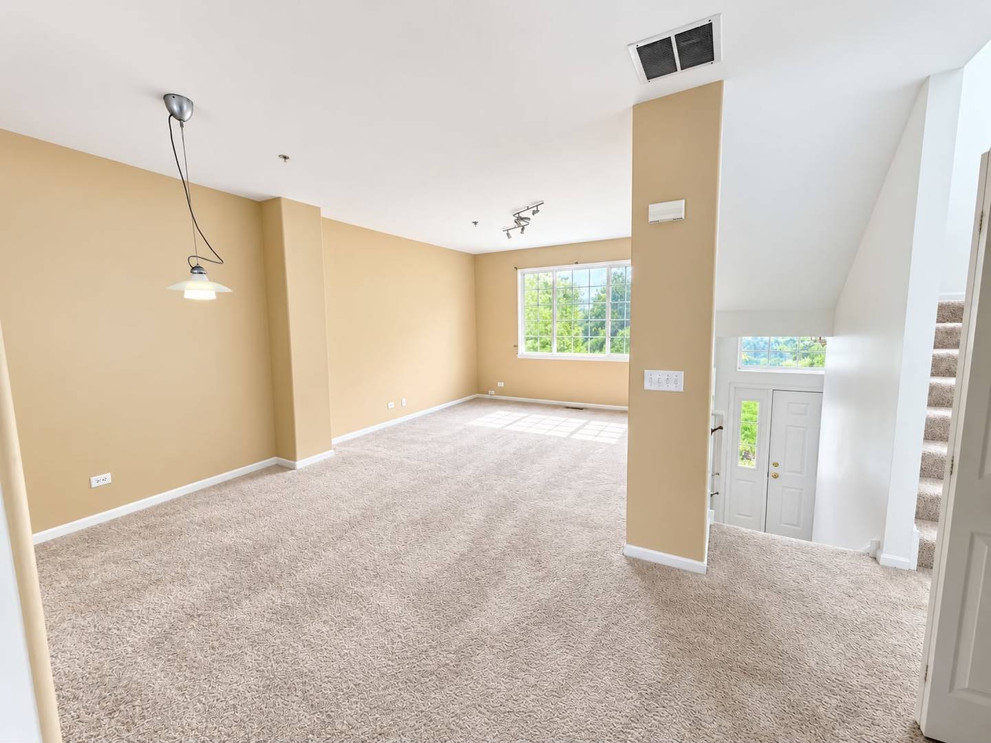 93 Cantal Court - Photo 4