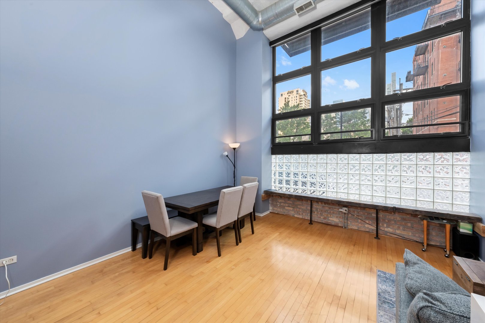 1601 S Michigan Avenue 108