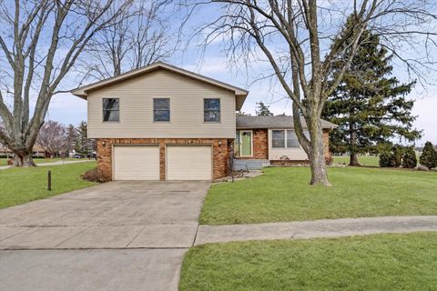 Tiny photo for 3120 Moraine Drive, Champaign, IL 61822 (MLS # 12559073)