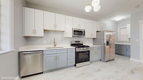 Tiny photo for 5237 S Michigan Avenue #1N, Chicago, IL 60615 (MLS # 12541349)