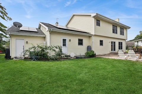Tiny photo for 33147 N Lake Shore Drive, Grayslake, IL 60030 (MLS # 12791547)