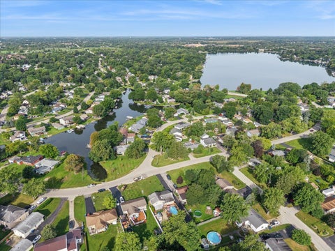 Tiny photo for 33147 N Lake Shore Drive, Grayslake, IL 60030 (MLS # 12791547)