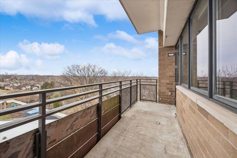 Tiny photo for 1905 S Wolf Road #607, Hillside, IL 60162 (MLS # 12545008)