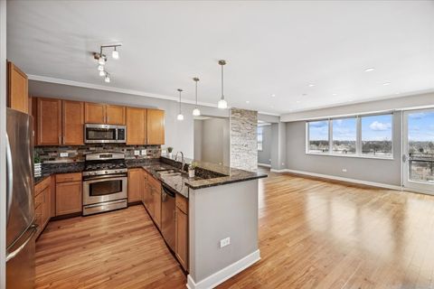 Tiny photo for 1905 S Wolf Road #607, Hillside, IL 60162 (MLS # 12545008)