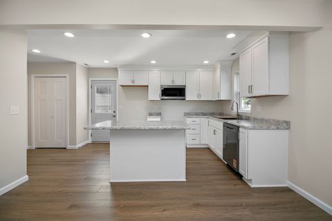 Tiny photo for 195 N Michigan Avenue, Bradley, IL 60915 (MLS # 12541121)