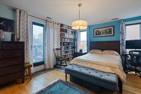 Tiny photo for 714 W Melrose Street #4E, Chicago, IL 60657 (MLS # 12628012)