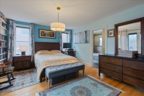Tiny photo for 714 W Melrose Street #4E, Chicago, IL 60657 (MLS # 12628012)