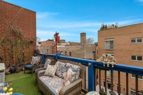 Tiny photo for 714 W Melrose Street #4E, Chicago, IL 60657 (MLS # 12628012)