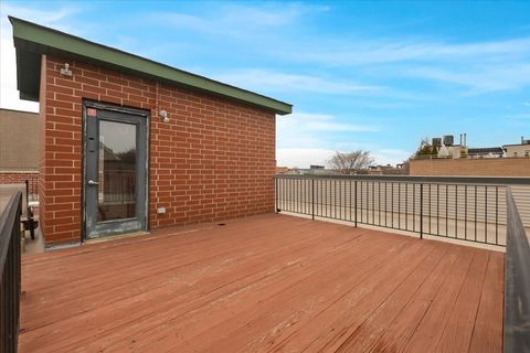 Tiny photo for 714 W Melrose Street #4E, Chicago, IL 60657 (MLS # 12628012)