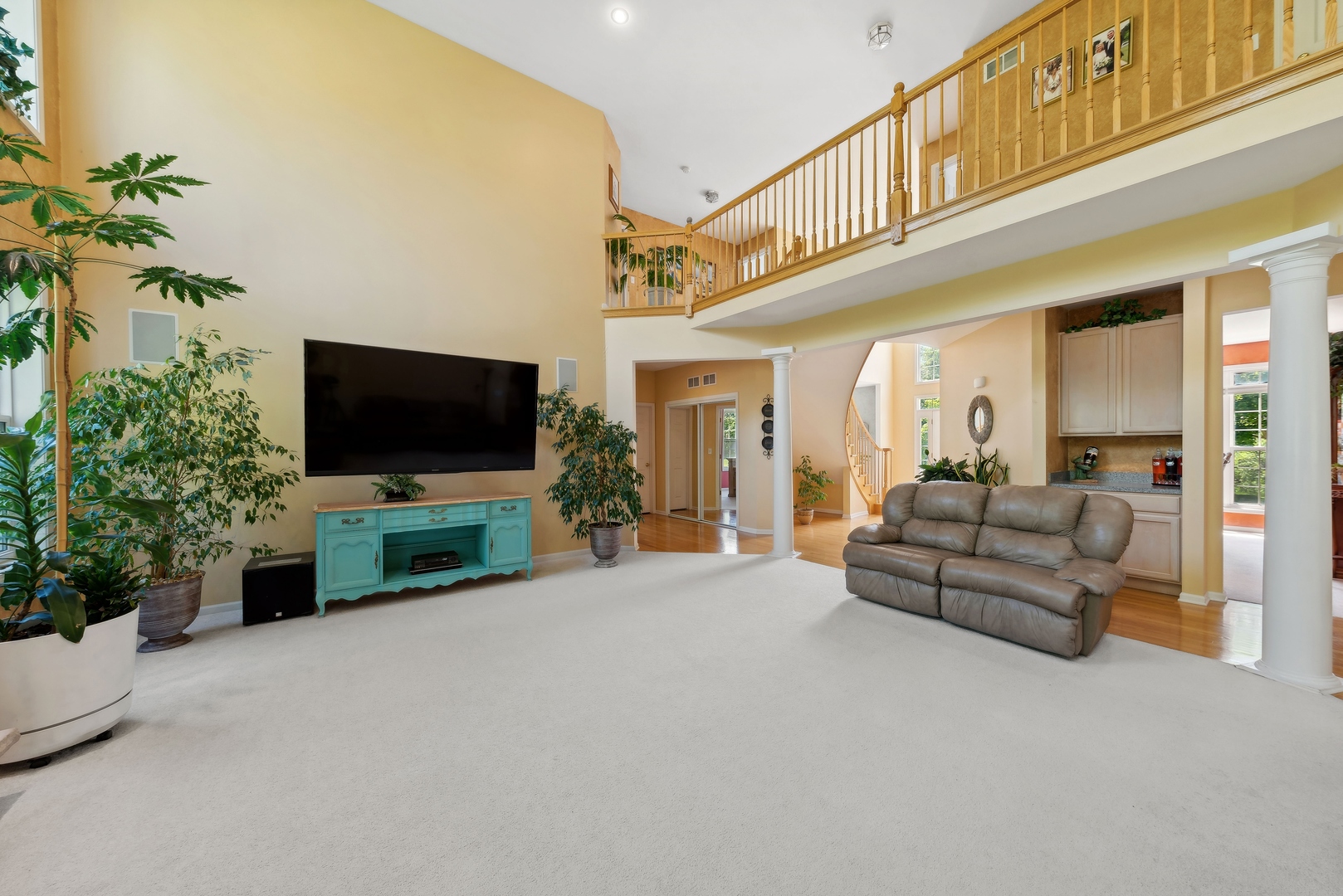 484 W Haleys Hill Court