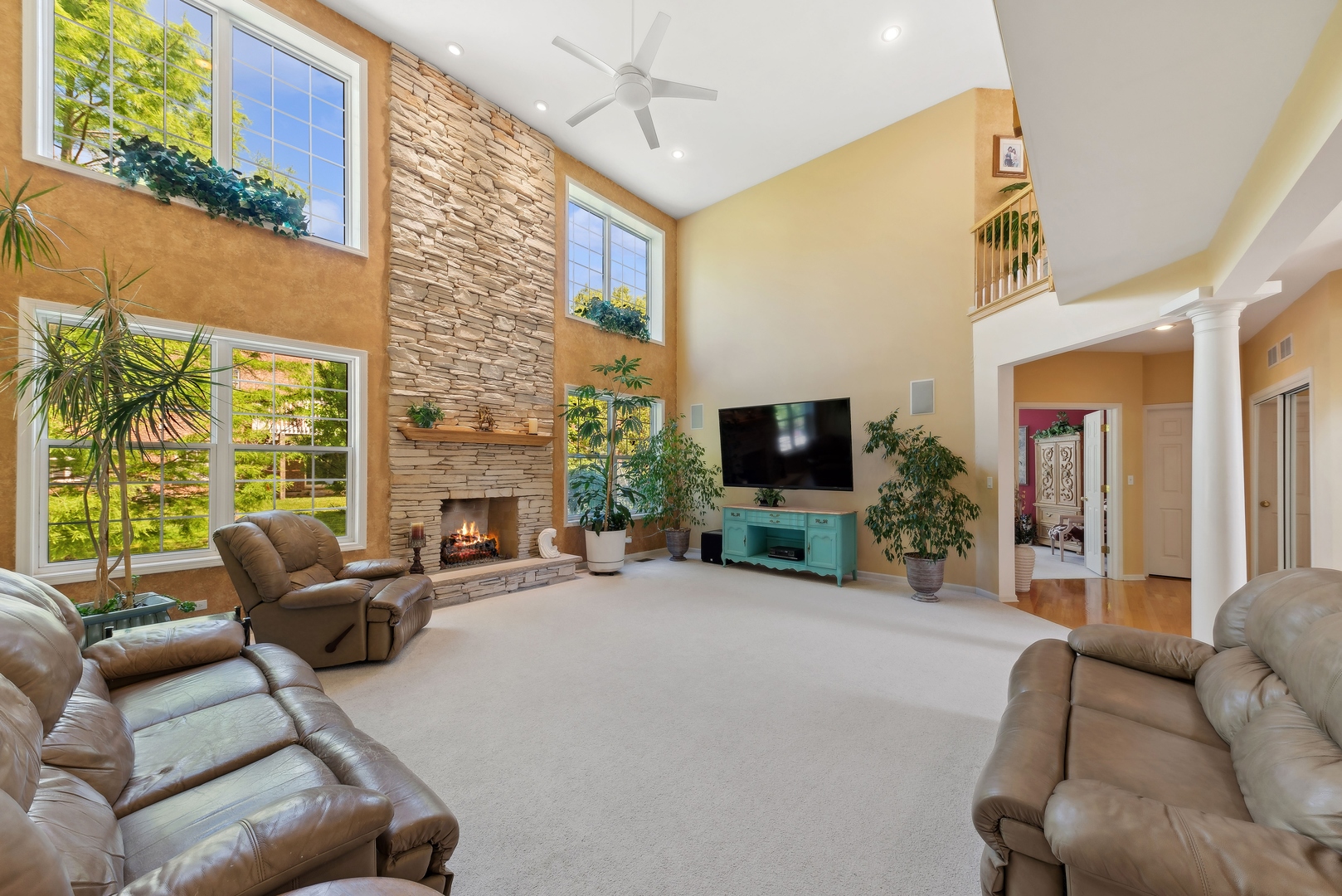 484 W Haleys Hill Court