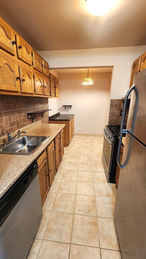 Tiny photo for 8 Oak Creek Drive #1803, Buffalo Grove, IL 60089 (MLS # 12517728)