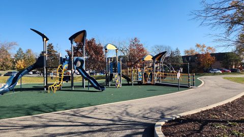 Tiny photo for 8 Oak Creek Drive #1803, Buffalo Grove, IL 60089 (MLS # 12517728)