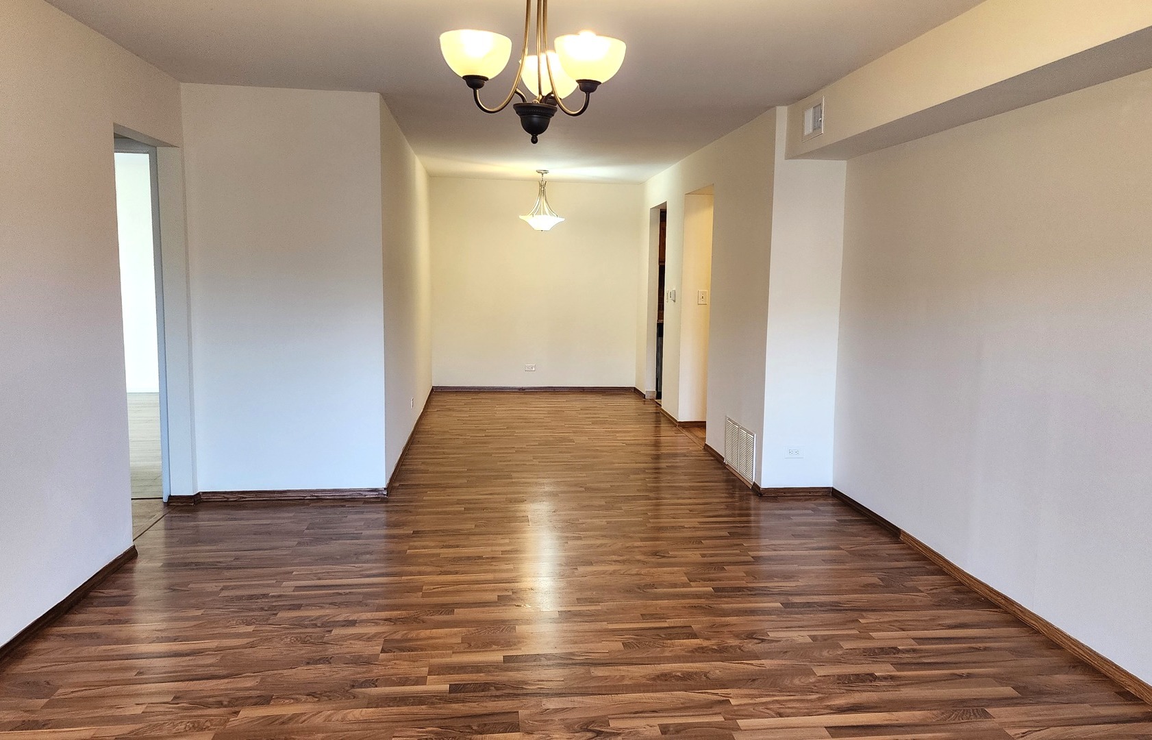 8 Oak Creek Drive 1803