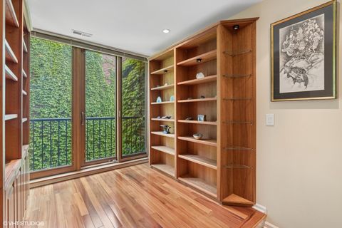 Tiny photo for 1318 N SUTTON Place, Chicago, IL 60610 (MLS # 12481315)