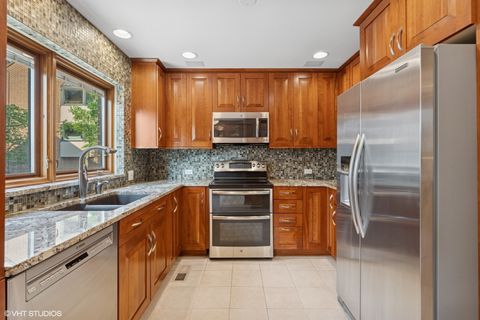 Tiny photo for 1318 N SUTTON Place, Chicago, IL 60610 (MLS # 12481315)