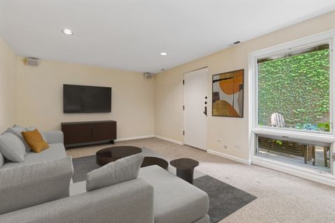 Tiny photo for 1318 N SUTTON Place, Chicago, IL 60610 (MLS # 12481315)